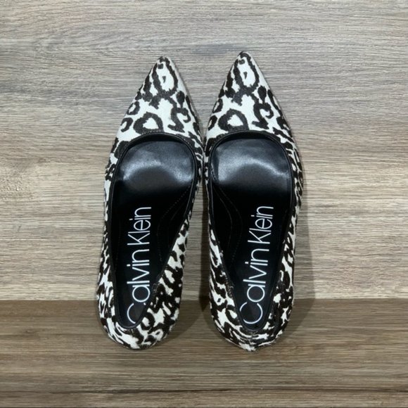 Calvin Klein Brady Calf Hair Black/Off-White Pump - Picture 7 of 8